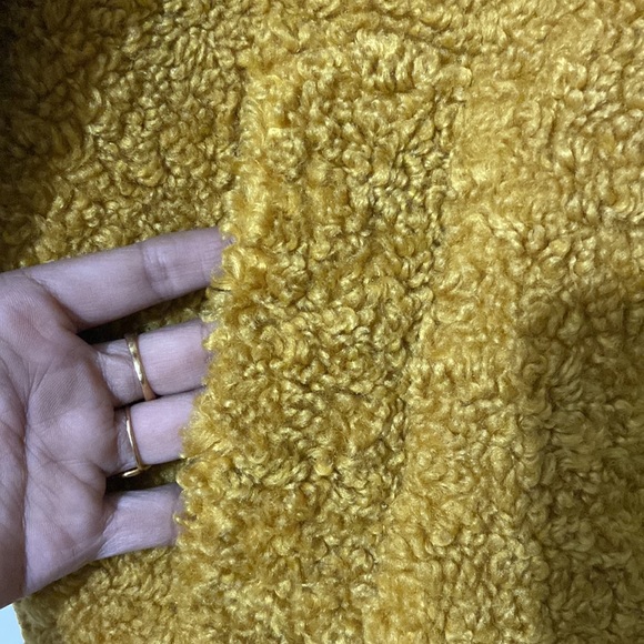 FOREVER21 SHEARLING COAT 🧥 - Picture 8 of 9